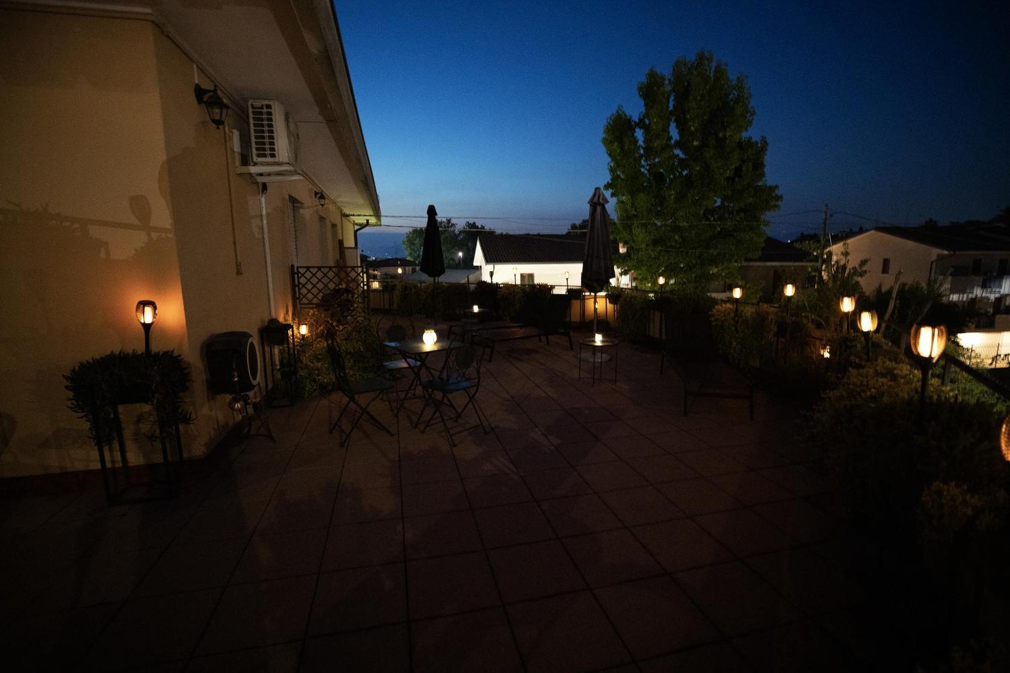 Bru Rooms Peschiera del Garda Esterno foto