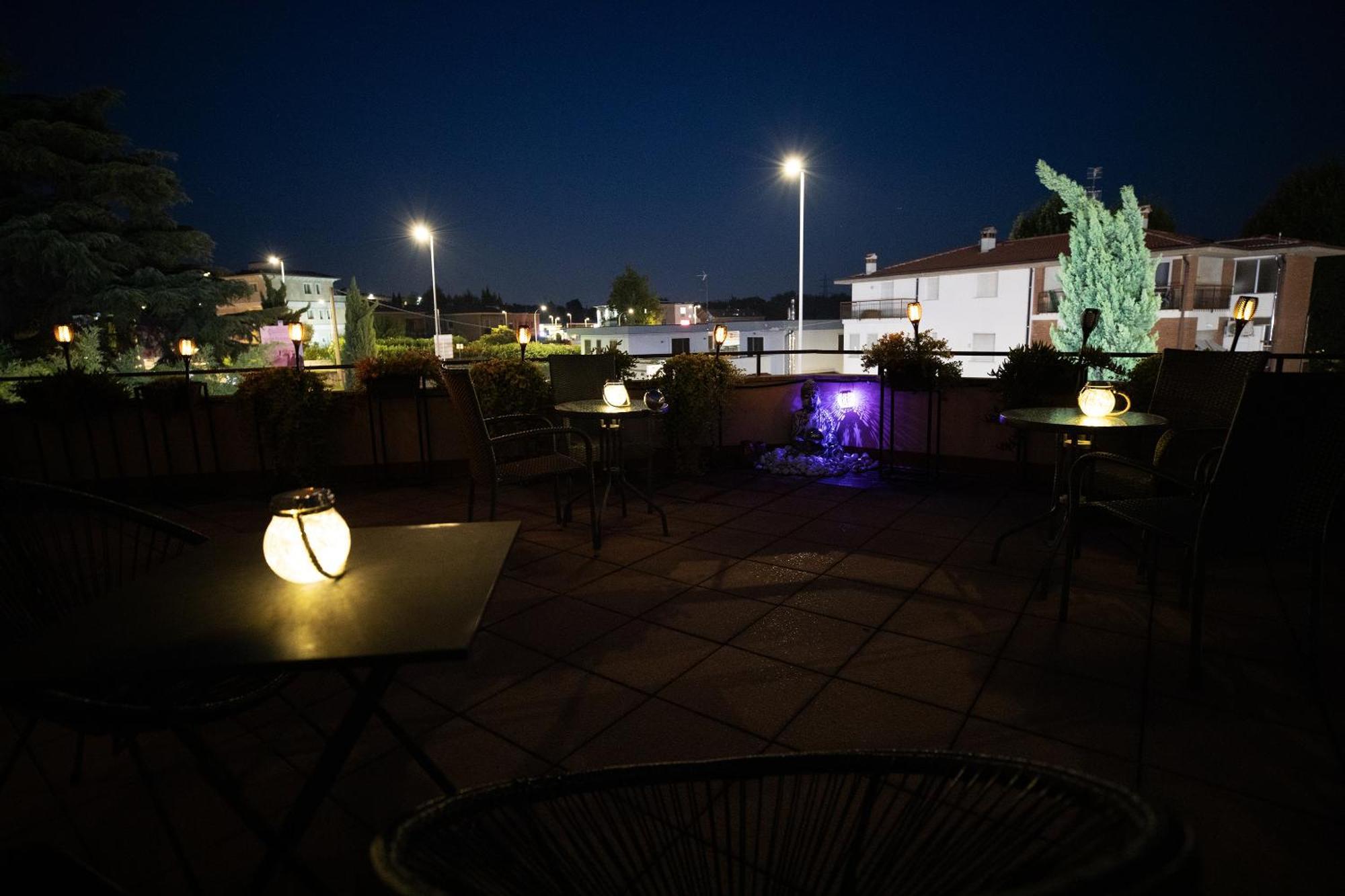 Bru Rooms Peschiera del Garda Esterno foto