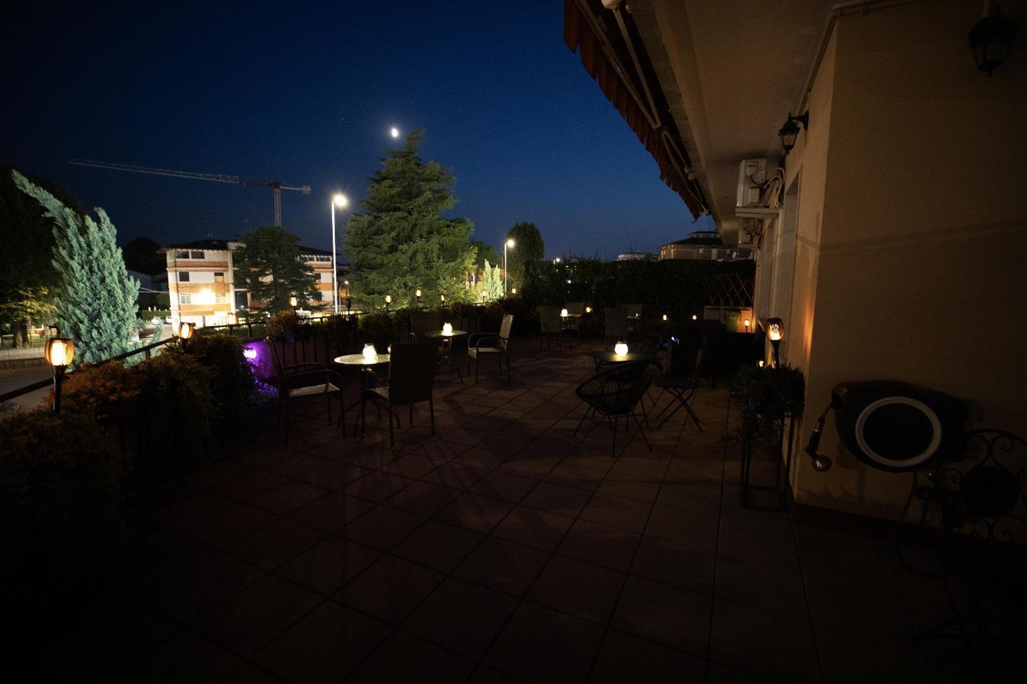 Bru Rooms Peschiera del Garda Esterno foto
