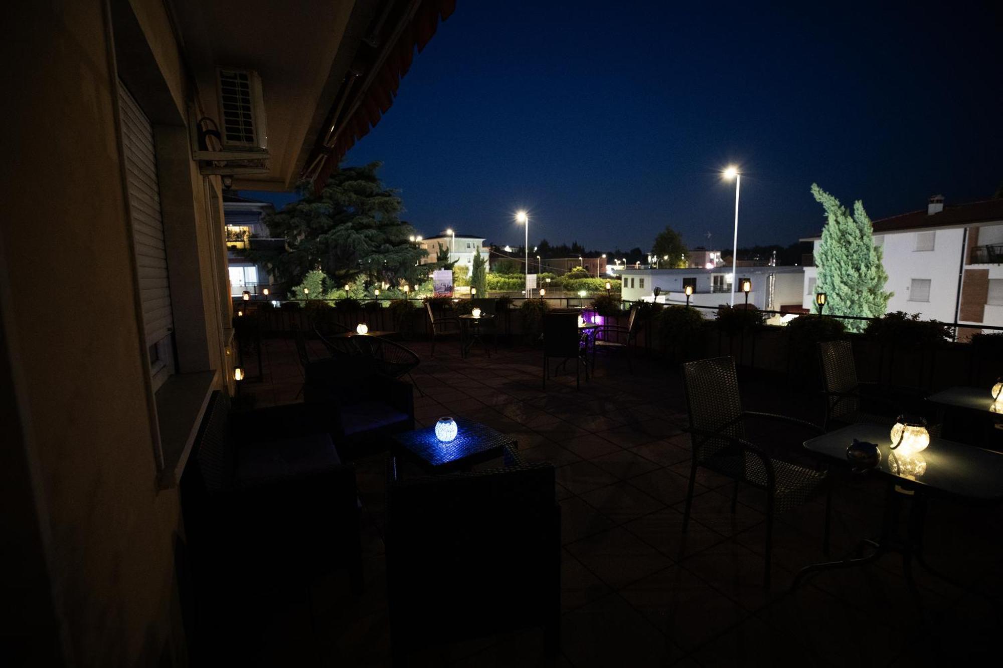 Bru Rooms Peschiera del Garda Esterno foto