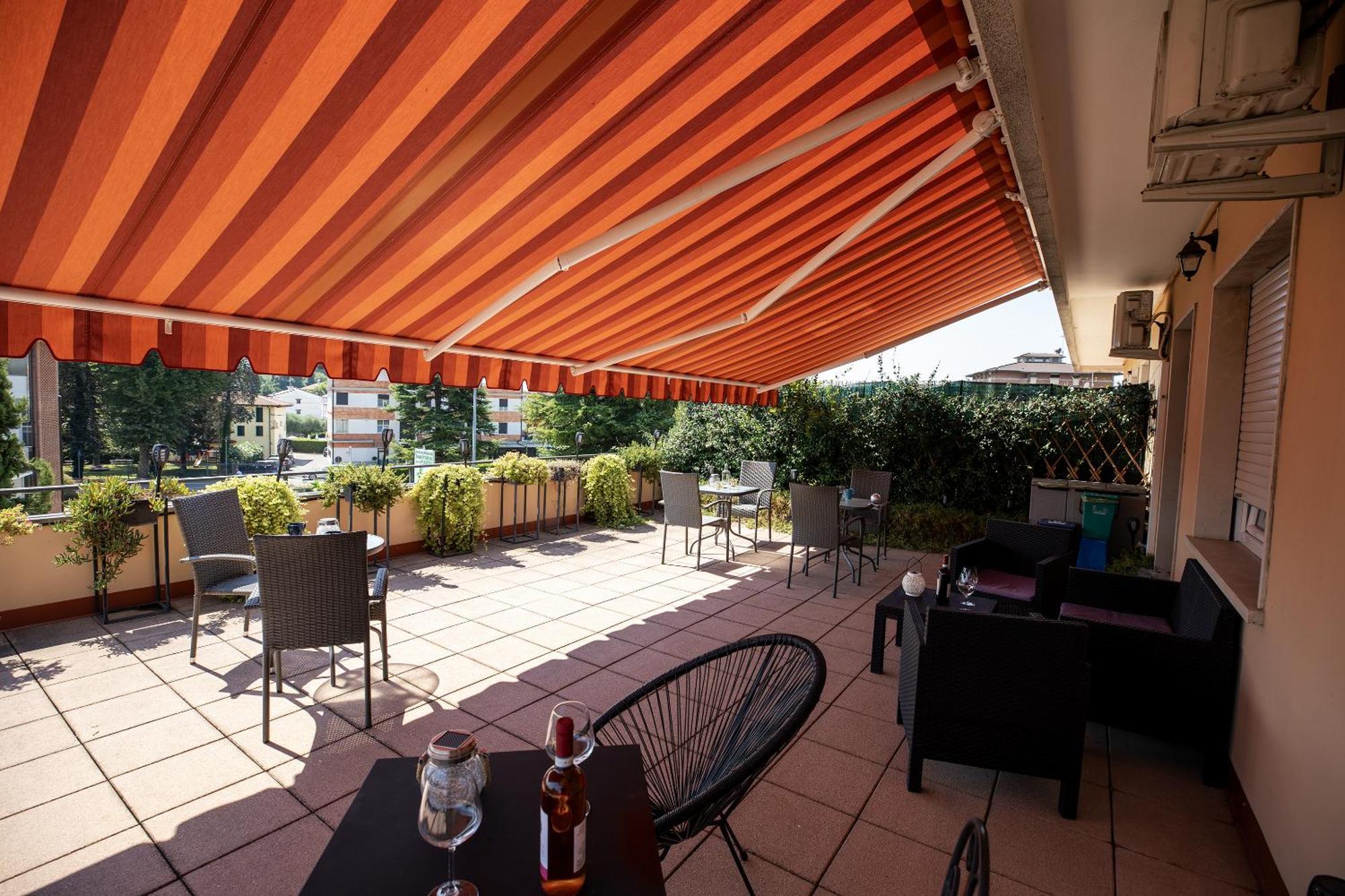 Bru Rooms Peschiera del Garda Esterno foto