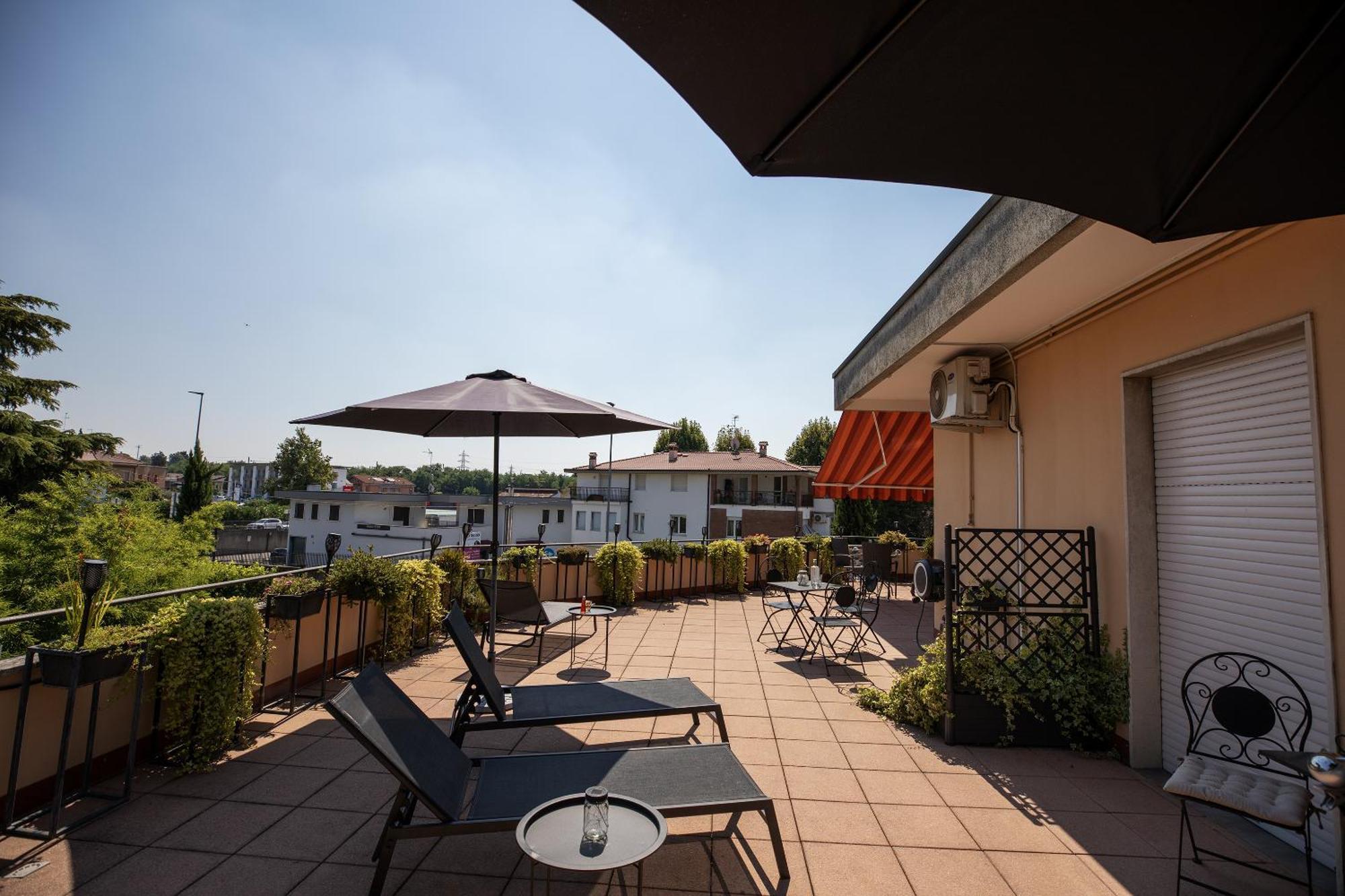 Bru Rooms Peschiera del Garda Esterno foto