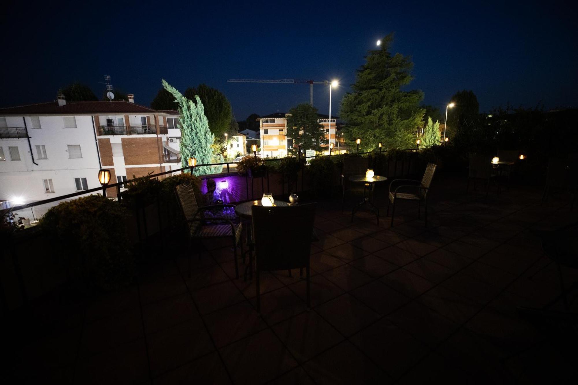 Bru Rooms Peschiera del Garda Esterno foto