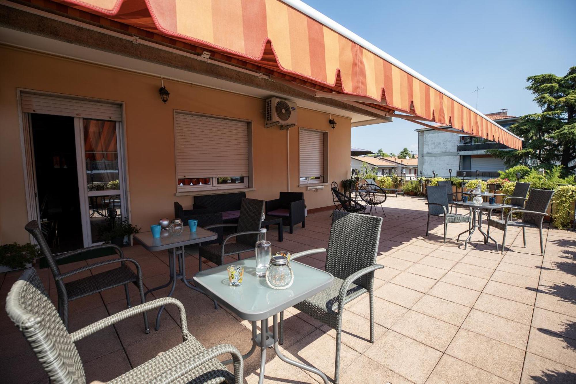 Bru Rooms Peschiera del Garda Esterno foto